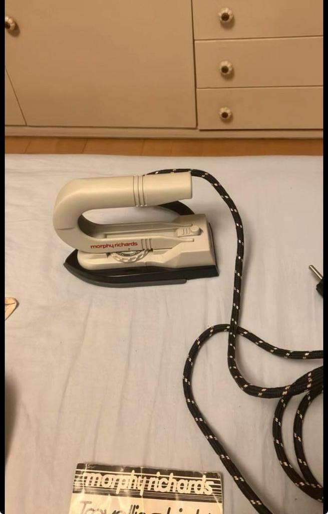 Vintage/Nieuw Reis Strijkijzer 110V/230V Morphy Richards, Witgoed en Apparatuur, Strijkijzers en Strijkplanken, Zo goed als nieuw