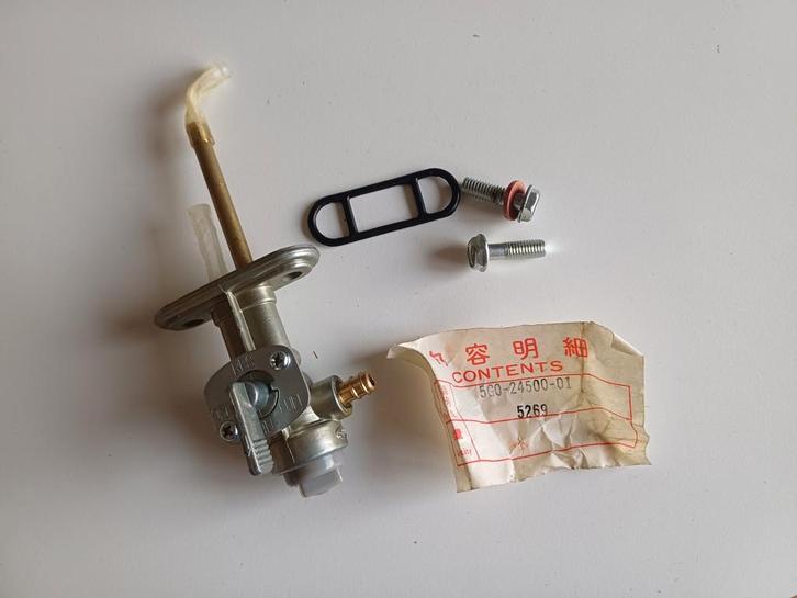 Yamaha DT benzine kraan nieuw old stock, Fietsen en Brommers, Brommeronderdelen | Oldtimers, Nieuw, Overige merken, Ophalen of Verzenden