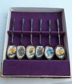 Zes lepeltjes met emaille bloemen (7825), Ophalen