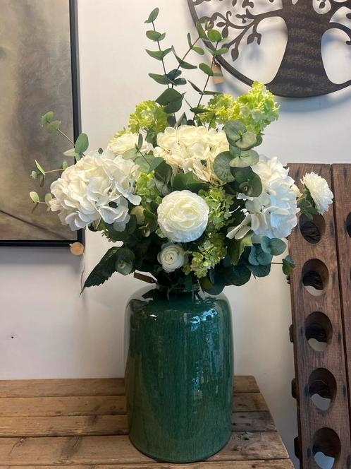 Vaas incl zijden boeket, Huis en Inrichting, Woonaccessoires | Kunstplanten en Kunstbloemen, Nieuw, Ophalen