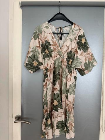 Bloemenjurk New Collection one size beschikbaar voor biedingen