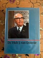 Dr. Hub J. van Doorne - Biografie, Ophalen of Verzenden, Gelezen, Eén auteur
