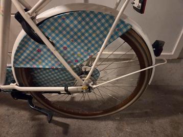 Omafiets van Lief!! beschikbaar voor biedingen