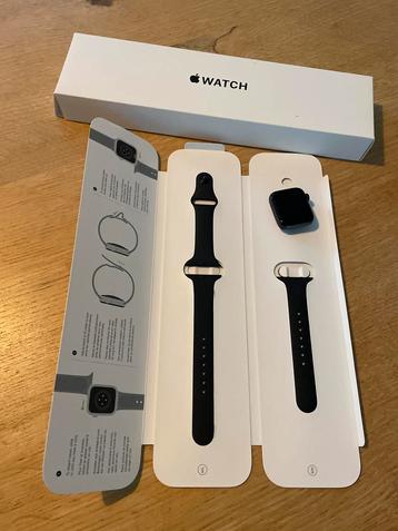 Apple Watch SE 40mm - Topconditie! beschikbaar voor biedingen