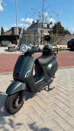 IVA Lux Electric Scooter Matgroen – 45 km/u, Fietsen en Brommers, Ophalen, Zo goed als nieuw, Elektrisch
