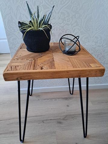 (twv €100) Nieuw driftwood barnwood salontafel bijzettafel beschikbaar voor biedingen