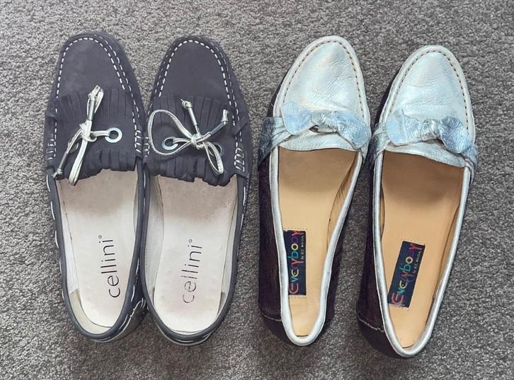Twee paar leuke instappers, Kleding | Dames, Schoenen, Gedragen, Instappers, Grijs, Ophalen
