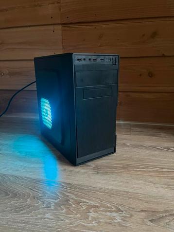 Game pc beschikbaar voor biedingen