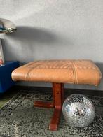 Vintage jaren 70 leren voetenbankje, Ophalen of Verzenden, Zo goed als nieuw, Rechthoekig, Minder dan 50 cm