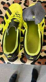 Voetbalschoenen - Maat 46, Sport en Fitness, Voetbal, Ophalen, Gebruikt, Schoenen