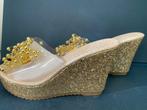 Nog nieuwe dames slippers met Plateau zool    maat 39, Kleding | Dames, Schoenen, Slippers, Overige kleuren, Nieuw, Ophalen of Verzenden