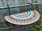 Mozaïek hangtafeltje balkonrail tafel met bevestigingbeugels, Ophalen, Zo goed als nieuw