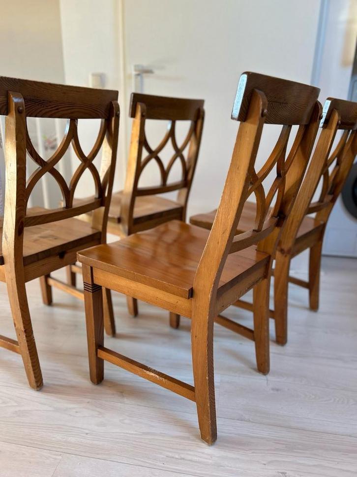 Classic Wooden Dining Chairs – Set, Good Condition, Huis en Inrichting, Stoelen, Gebruikt, Vier, Hout, Bruin, Ophalen