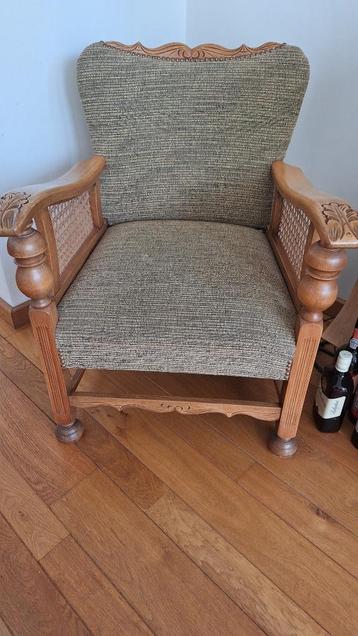 stoelen beschikbaar voor biedingen