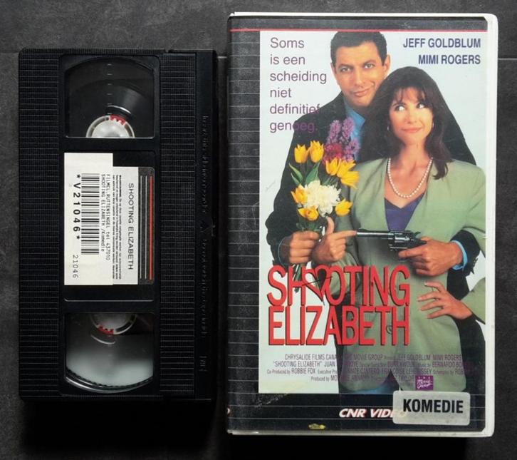 VHS - Shooting Elizabeth - Komedie 1992 - Jeff Goldblum, Cd's en Dvd's, VHS | Film, Zo goed als nieuw, Komedie, Alle leeftijden