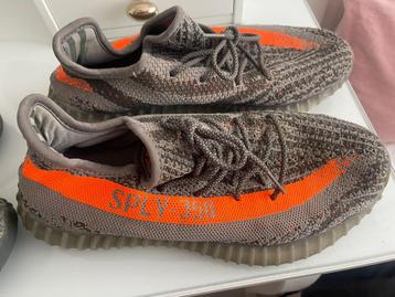 Yeezy 350 beschikbaar voor biedingen