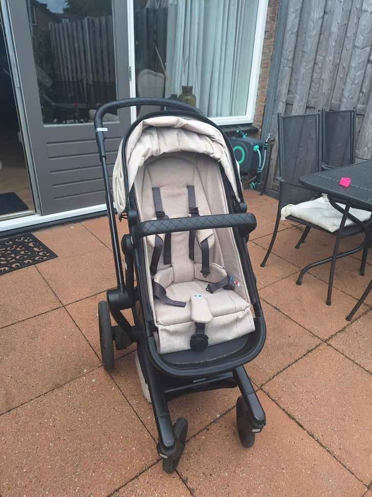 Joolz day+ kleur taupe, Kinderen en Baby's, Kinderwagens en Combinaties, Zo goed als nieuw, Overige merken, Verstelbare duwstang