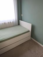 Net bed met matraslade, lattenbodem en hoofdbord, Huis en Inrichting, Slaapkamer | Bedden, Ophalen, Overige materialen, Gebruikt