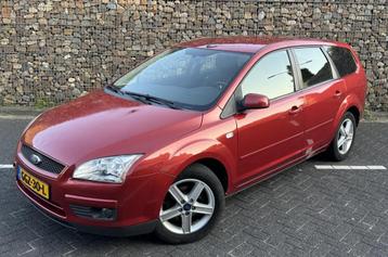 Ford Focus Wagon 1.6-16V AUTOMAAT Nieuwe APK AIRCO beschikbaar voor biedingen
