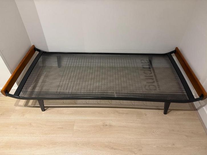 2x Auping Cleopatra ligbed - André Cordemeyer - Zwart, Huis en Inrichting, Slaapkamer | Slaapbanken, Gebruikt, 90 cm, 200 cm, Eenpersoons