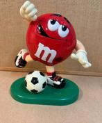 M&M dispenser 25 cm rood met voetbal, Verzamelen, Ophalen of Verzenden, Zo goed als nieuw, Gebruiksvoorwerp