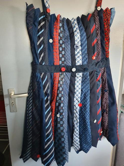 Zelfgemaakte Stropdassen jurk mt 48, Kleding | Dames, Jurken, Nieuw, Maat 46/48 (XL) of groter, Onder de knie, Ophalen of Verzenden