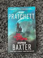 Terry Pratchett en Stephen Baxter - The Long Utopia, Boeken, Gelezen, Ophalen of Verzenden