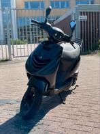 Piaggio zip, Fietsen en Brommers, Scooters | Piaggio, Ophalen, Zip, Zo goed als nieuw, Benzine