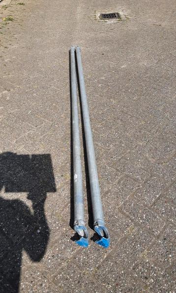 2 ST. GEBRUIKTE ALU. STEIGERPIJPEN ASC/ALTREX EN KANTPLANKEN beschikbaar voor biedingen