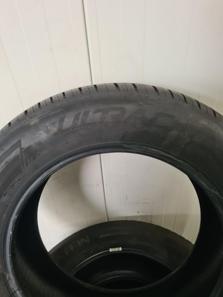 17' 4x Vredestein Ultrac zomerbanden 205/65 R17 BMW * 6.6mm, 17 inch, Band(en), Personenwagen, Zomerbanden