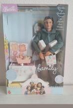 Happy familie opa met cadeautjes voor de baby, Ophalen of Verzenden, Nieuw