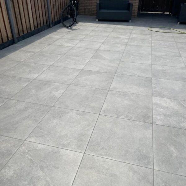 Terrastegels leggen, Tuin en Terras, Tegels en Klinkers, Zo goed als nieuw, Terrastegels, Beton, 10 m² of meer, Gecoat, Ophalen of Verzenden