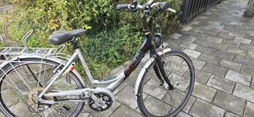Nette Avento damesfiets
lichtgewicht fiets beschikbaar voor biedingen
