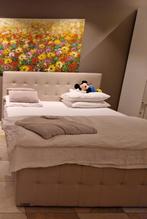 Caresse Bed, Huis en Inrichting, Slaapkamer | Boxsprings, Ophalen, Gebruikt, Tweepersoons, 180 cm