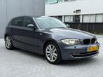BMW 1-Serie FACELIFT DIKKE 2.0 120I 5DR AUTOMAAT 2008 GREY, Auto's, BMW, 65 €/maand, Achterwielaandrijving, 1995 cc, 1295 kg