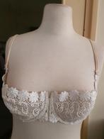 Mooi (gebroken) wit kanten setje
BH 75C
String S, Kleding | Dames, Ophalen of Verzenden, Wit, Setje