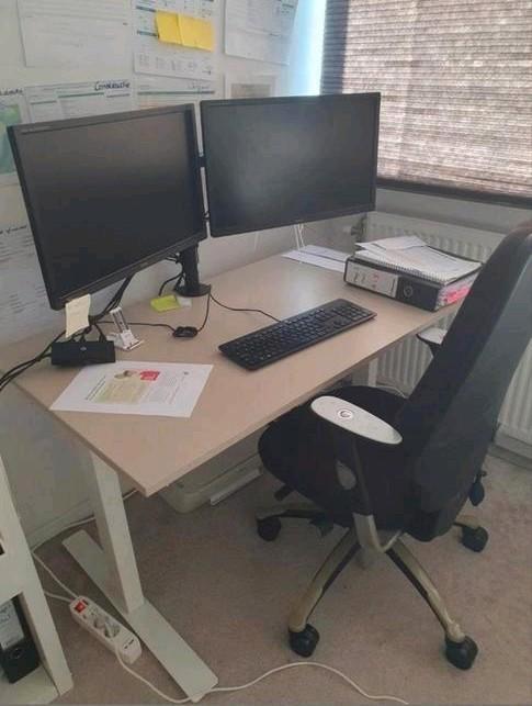 TROTTEN Zit/Sta Bureau 120x70 - Beige/Wit, Huis en Inrichting, Bureaus, Zo goed als nieuw, Stabureau, In hoogte verstelbaar, Ophalen of Verzenden