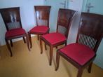 Vier houten stoelen, Ophalen