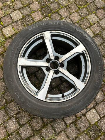 Set van 4 Winterbanden 17 inch 4mm profiel / 215/60/r17 beschikbaar voor biedingen