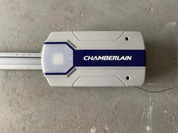 Electrische garagedeuropener beschikbaar voor biedingen