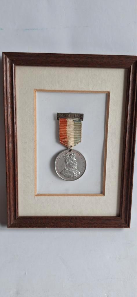 Oude Medaille King Edward VII Londen 1902, Verzamelen, Overige Verzamelen, Gebruikt, Ophalen of Verzenden