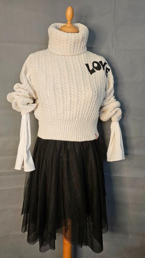 Miss Sixty Crèmekleurige Gebreide Coltrui met 'LOVE' Opdruk, Kleding | Dames, Truien en Vesten, Nieuw, Maat 34 (XS) of kleiner