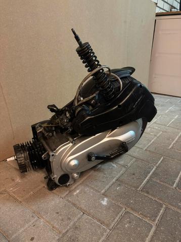 Piaggio zip 2 takt blok beschikbaar voor biedingen