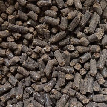 Kippenmest korrels beschikbaar voor biedingen
