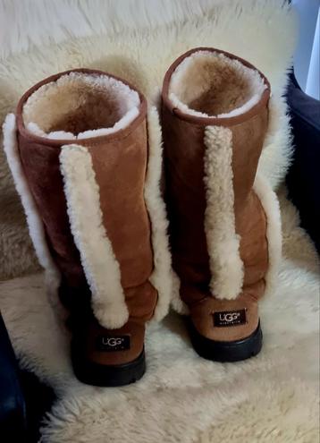 UGGS laarzen maat 41  beschikbaar voor biedingen