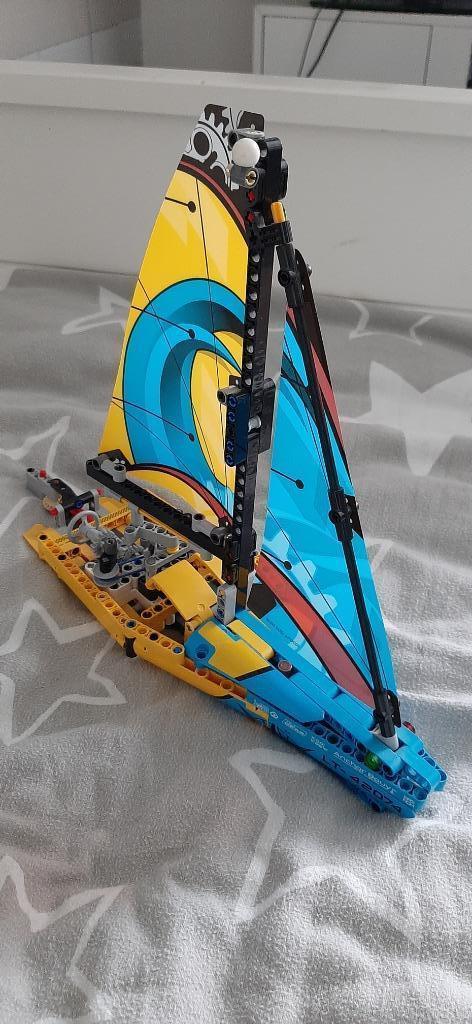 LEGO TECHNIC RACEJACHT & CATAMARAN, Kinderen en Baby's, Speelgoed | Duplo en Lego, Zo goed als nieuw, Lego, Complete set, Ophalen of Verzenden