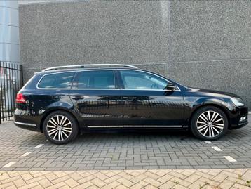 Volkswagen Passat 1.4 TSI Variant DSG 2012 Zwart Highline beschikbaar voor biedingen