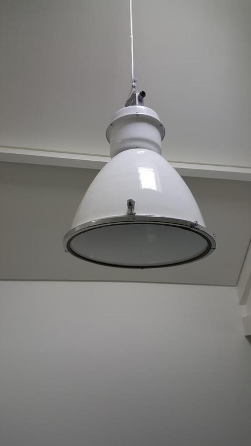 Industriële fabriekslamp hanglamp wit, Huis en Inrichting, Lampen | Hanglampen, Zo goed als nieuw, 50 tot 75 cm, Metaal, Verzenden