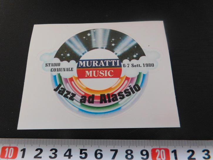sticker 1980 stadio comunale MURATTI MUSIC jazz ad alassio, Verzamelen, Stickers, Zo goed als nieuw, Ophalen