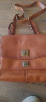 Mooie tas van DONNA KARAN (geen kopie) in cognac/ bruin, Sieraden, Tassen en Uiterlijk, Tassen | Damestassen, Ophalen of Verzenden